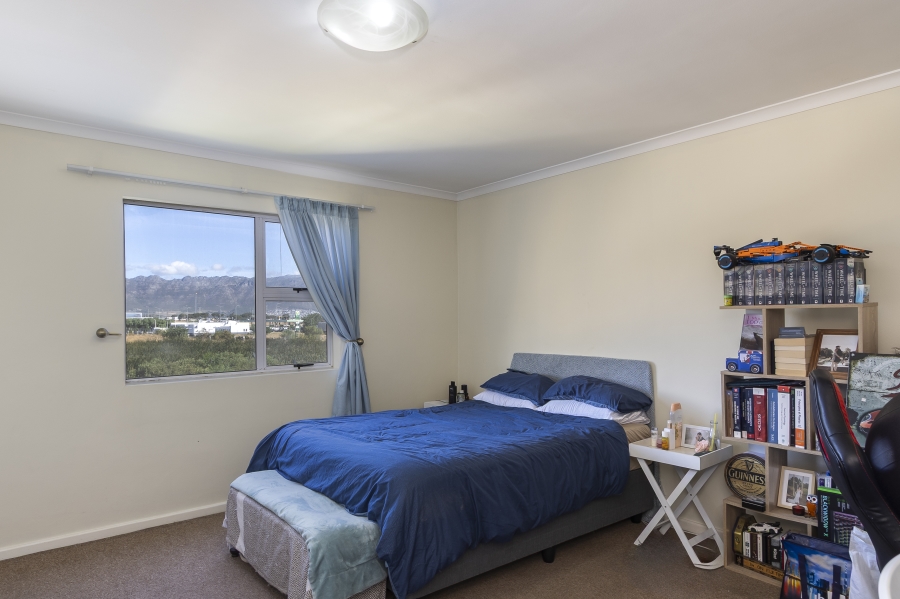 2 Bedroom Property for Sale in Heritage Park Western Cape